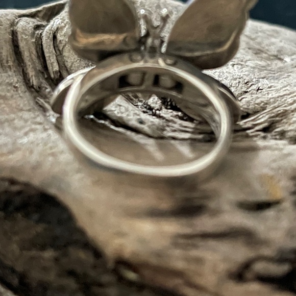 Sterling Silver Abalone Butterfly Ring with Articulated Wings - Picture 7 of 12